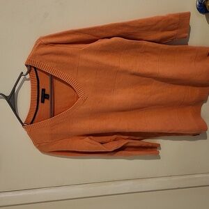 Women's Tommy Hilfiger coral sweater with 3/4 sleeves size Medium